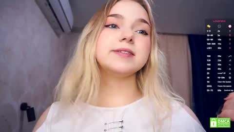 Snapshot of leotafredericks chatting on November 2025 05:06:02 AM Hello everyone Im Lora Its my first day Were going to have fun together online show from November 2025 05:06:02 AM
