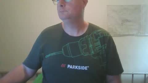 Snapshot of lerase40 chatting on November 2025 10:25:02 AM homquisgode online show from November 2025 10:25:02 AM