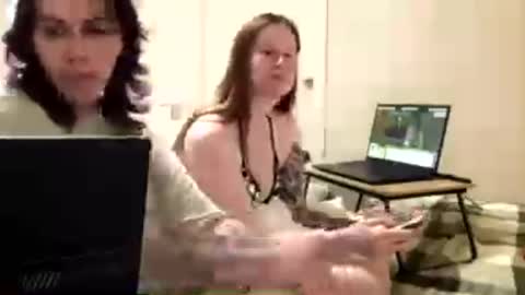 Lesbian dreams online show from April 2026 07:52:01 AM