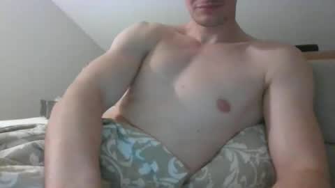 Snapshot of lesbianunicorn1 chatting on April 2026 07:30:02 PM lesbianunicorn1 online show from April 2026 07:30:02 PM