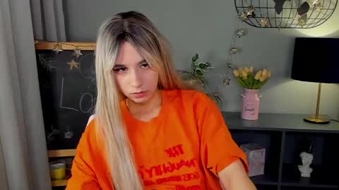 Eveline online show from February 2026 01:32:01 AM