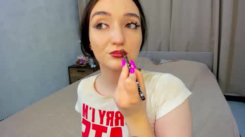 Lesley online show from November 2025 04:34:02 AM