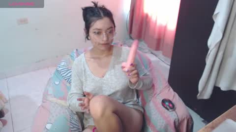 Leslie online show from September 2025 08:34:02 PM