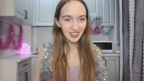 Snapshot of leslie_my_lovee chatting on December 2024 11:07:02 PM LESLIE online show from December 2024 11:07:02 PM