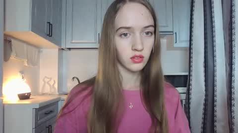 Snapshot of leslie_my_lovee chatting on October 2025 01:20:02 PM LESLIE online show from October 2025 01:20:02 PM