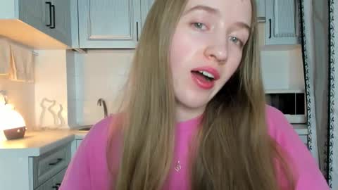 Snapshot of leslie_my_lovee chatting on October 2025 09:26:01 PM LESLIE online show from October 2025 09:26:01 PM