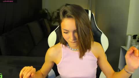 Leslie online show from April 2026 02:37:02 AM