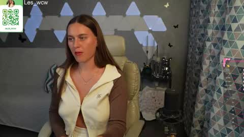 LeslieKorfs online show from September 2025 10:22:02 PM