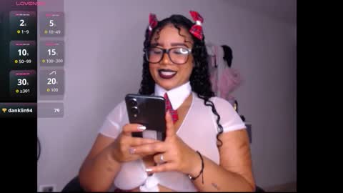 lesly online show from October 2025 10:37:01 PM