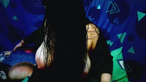 Snapshot of leslymoon90 chatting on December 2024 12:56:01 AM Lesly moon online show from December 2024 12:56:01 AM