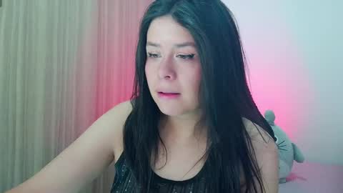 Lesly online show from April 2026 08:54:02 PM