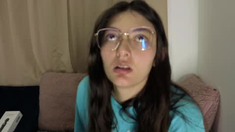 lessliee online show from April 2026 07:51:02 AM