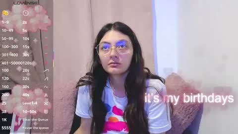 lessliee online show from May 2026 06:08:02 AM