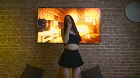 Snapshot of lessyluiz chatting on September 2025 11:05:02 PM Hi my name is Lessy I am 18 years old. Im new here but I really like making new acquaintances online show from September 2025 11:05:02 PM