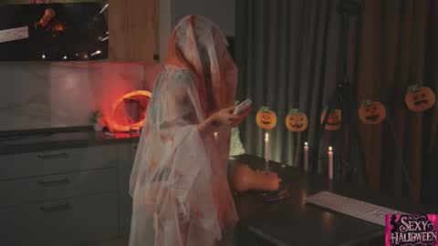 Snapshot of lessyluiz chatting on October 2025 02:24:01 AM Hi my name is Lessy I am 18 years old. Im new here but I really like making new acquaintances online show from October 2025 02:24:01 AM