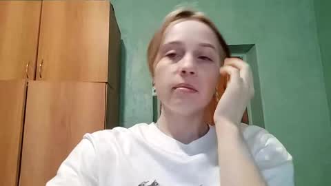 Snapshot of letitiaboteler chatting on December 2025 11:04:01 AM letitiaboteler online show from December 2025 11:04:01 AM