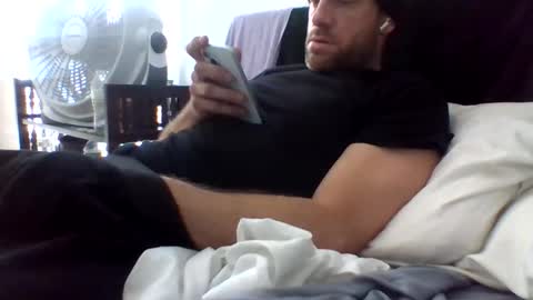 letmehitthat1986 online show from November 2025 06:30:01 PM