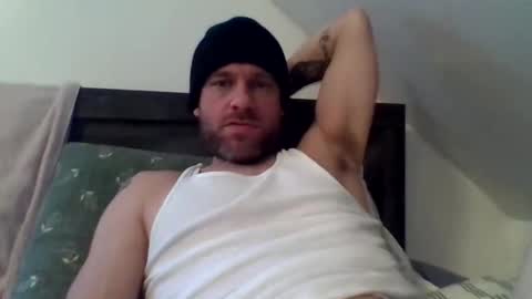 letmehitthat1986 online show from November 2025 08:09:01 PM