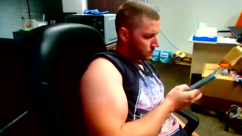 Snapshot of letsbeadventurous chatting on January 2025 02:37:02 AM The Silent type online show from January 2025 02:37:02 AM