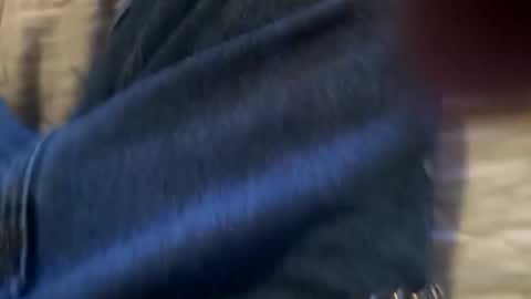 letslookateach online show from December 2025 05:15:02 AM