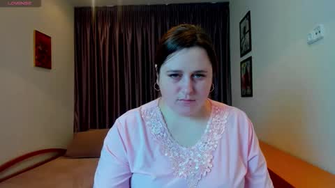 Naomi online show from December 2025 07:28:01 AM