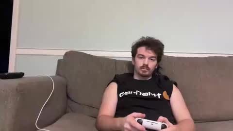 Snapshot of levi071302 chatting on January 2025 05:54:01 AM Jacob online show from January 2025 05:54:01 AM