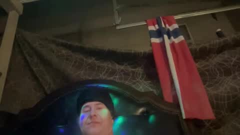 Snapshot of leviathan_369 chatting on April 2026 10:54:01 AM LEVIATHAN online show from April 2026 10:54:01 AM