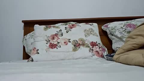 levois69 online show from April 2026 02:59:02 AM