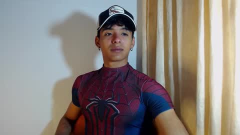 i  am lewis ly EDUARDO MEMDOZA15 online show from December 2025 05:31:01 PM