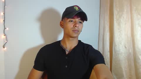 i  am lewis ly EDUARDO MEMDOZA15 online show from February 2026 03:30:02 PM