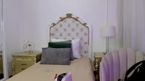 Snapshot of lexa_25_ chatting on October 2025 11:40:01 AM online show from October 2025 11:40:01 AM