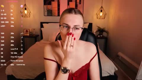 Lexy - Follow me online show from November 2025 07:08:01 AM