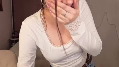 Snapshot of lexia_coy chatting on December 2025 05:40:02 PM Vicki online show from December 2025 05:40:02 PM