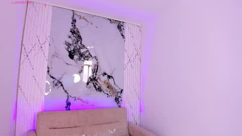 Lexi  Derek online show from October 2025 05:53:02 PM