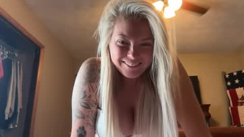 Lexi  online show from June 2026 09:25:01 PM