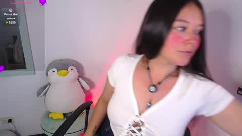 Lexie Thompson   8pm  0000am -5 online show from May 2026 01:35:01 AM