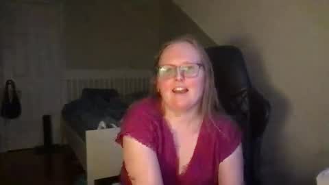 Snapshot of lexielilacs chatting on February 2025 10:47:01 PM lexie online show from February 2025 10:47:01 PM
