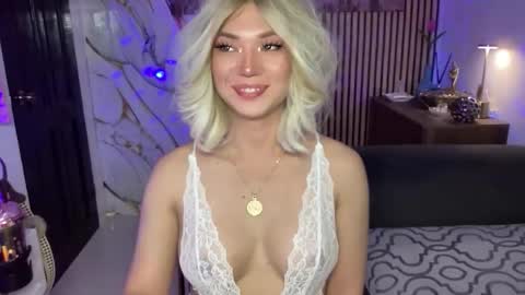 lexiesmith_ online show from December 2025 01:14:02 AM