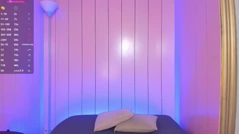 Snapshot of lexiethompson_ chatting on December 2025 12:10:02 PM Lexie Thompson online show from December 2025 12:10:02 PM