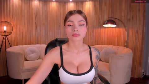 Snapshot of lexiewayne chatting on December 2024 07:54:02 PM Lexie online show from December 2024 07:54:02 PM