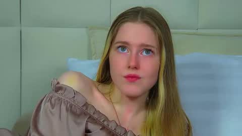 Snapshot of lexireadway chatting on November 2025 06:36:02 AM Lexi online show from November 2025 06:36:02 AM