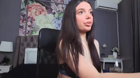 Lexi online show from April 2026 03:48:01 AM