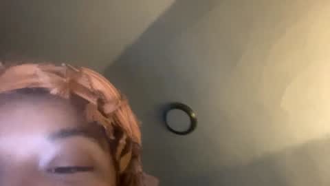 Snapshot of lexxiibo chatting on February 2025 06:24:01 AM lexxiibo online show from February 2025 06:24:01 AM