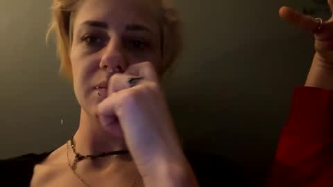 Snapshot of lexxndemm chatting on February 2025 07:04:02 AM lexxndemm online show from February 2025 07:04:02 AM