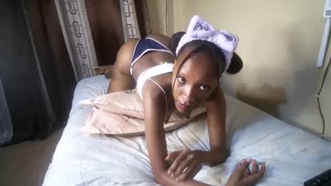 Snapshot of lexy_sky1 chatting on November 2025 09:42:02 AM Lexy online show from November 2025 09:42:02 AM