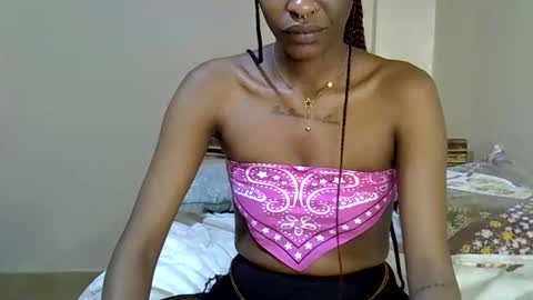 Snapshot of lexy_sky1 chatting on December 2025 04:17:01 AM Lexy online show from December 2025 04:17:01 AM