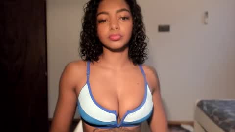 LEXY - Independent account online show from December 2025 02:12:02 PM