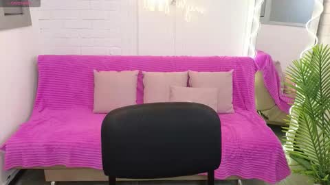 Snapshot of lexy_tay chatting on December 2025 11:41:01 AM lexy_tay online show from December 2025 11:41:01 AM