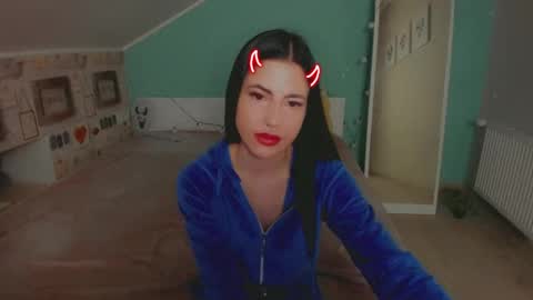 lexyswett online show from February 2025 08:22:02 PM