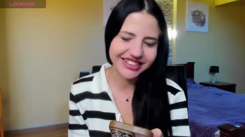 lexyswett online show from November 2025 09:31:01 AM